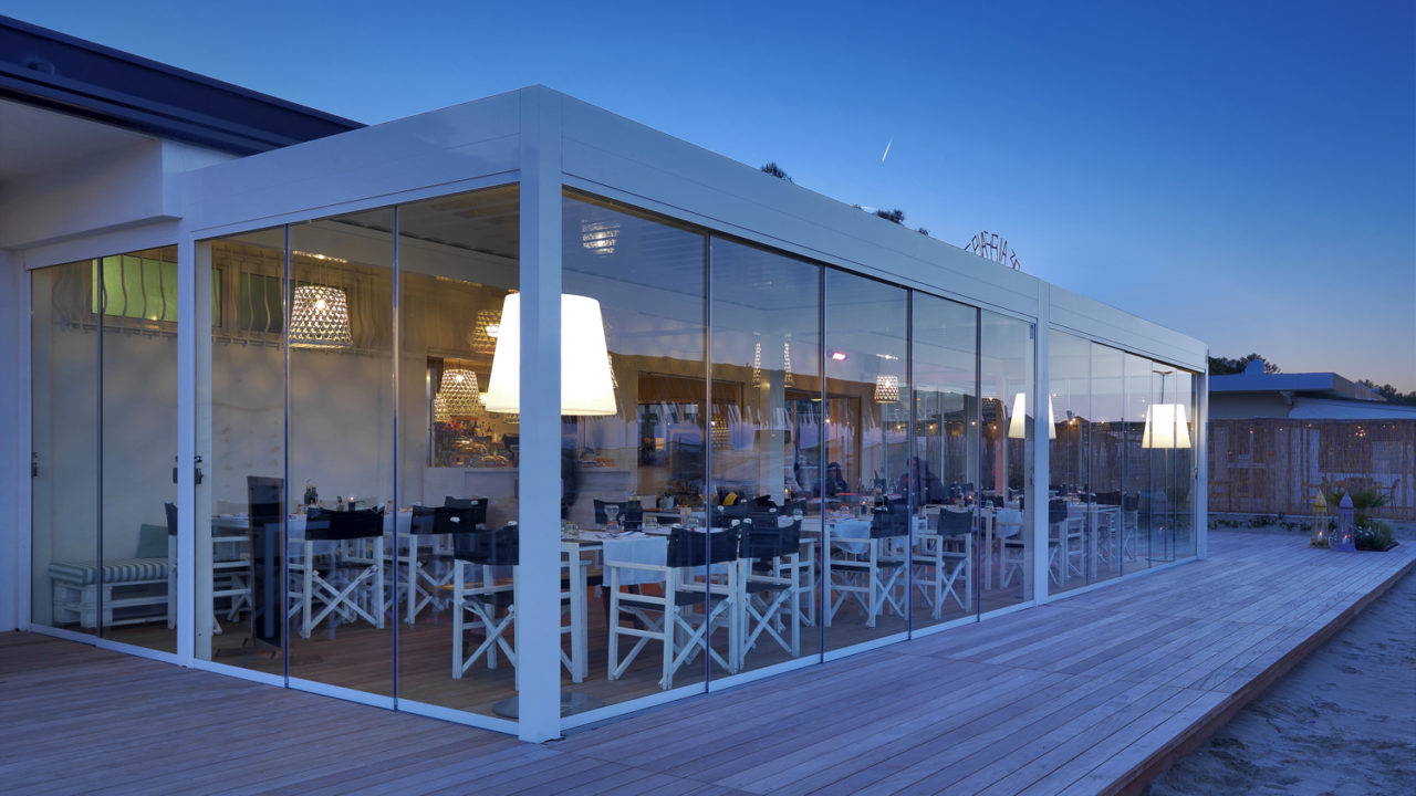 Santex Square- stilren och lyxig pergola i underhållsfri aluminium